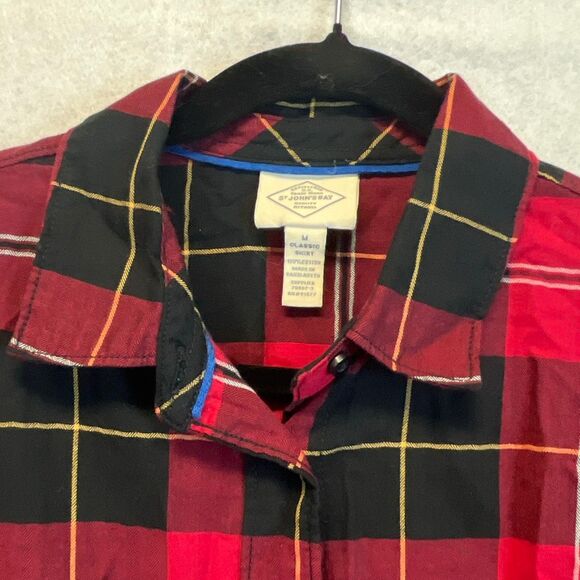 ST. JOHN’S BAY Women’s Classic Shirt Medium Red Plaid Long Sleeve Cotton NWT NEW - Picture 4 of 13